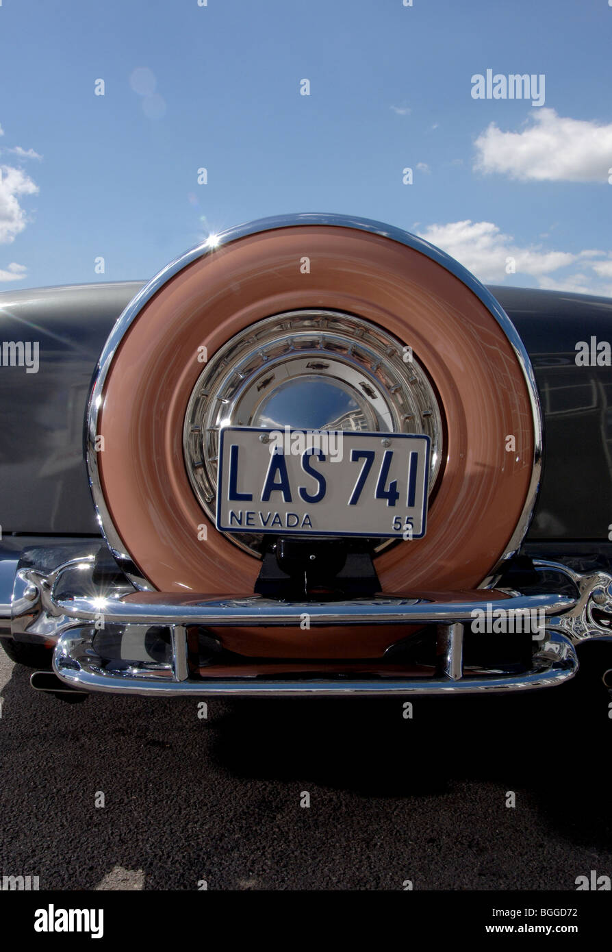 55 Chevy Bel Air Convertible, 50er Jahre amerikanische Ikone, continental Kit Ersatzrad Stockfoto