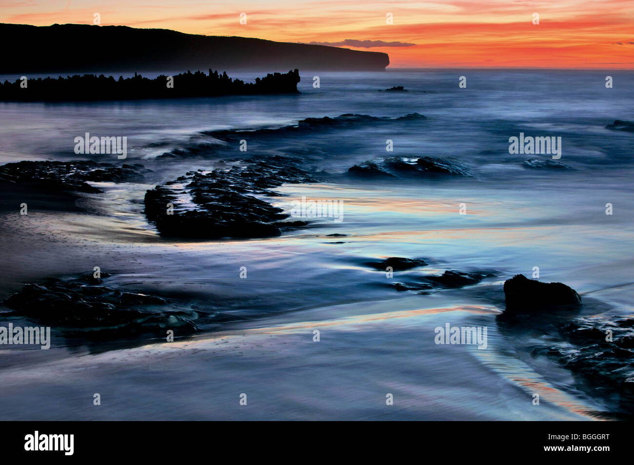 Portugal, Algarve: Sonnenuntergang am Strand Praia da Amoreira Stockfoto