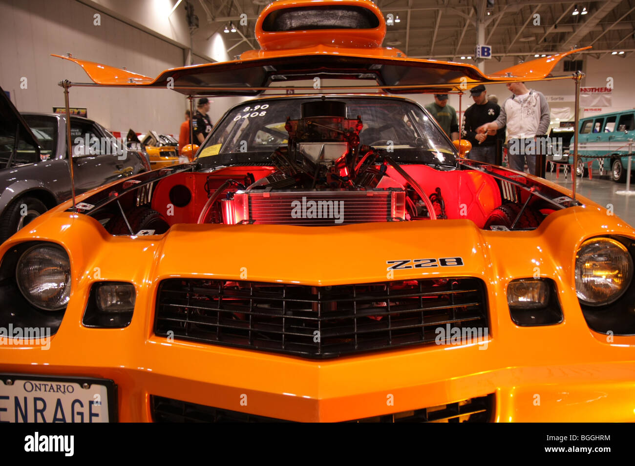 Orange Camaro z28 Performancesport Autos auf dem Display an einer Auto-lokale indoor-Auto-show Stockfoto