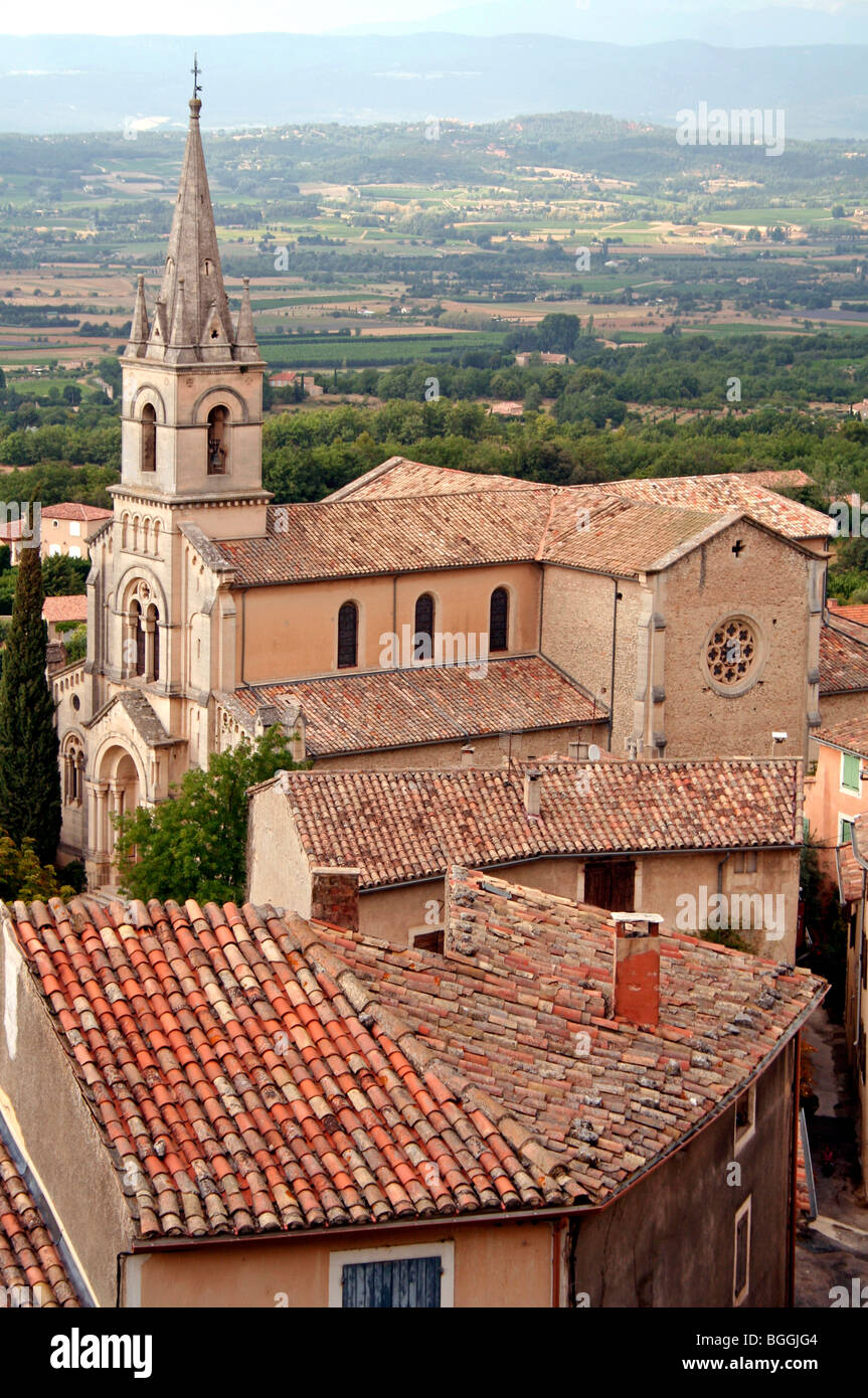 Kirche von Bonnieux, Frankreich, Luftperspektive Stockfoto