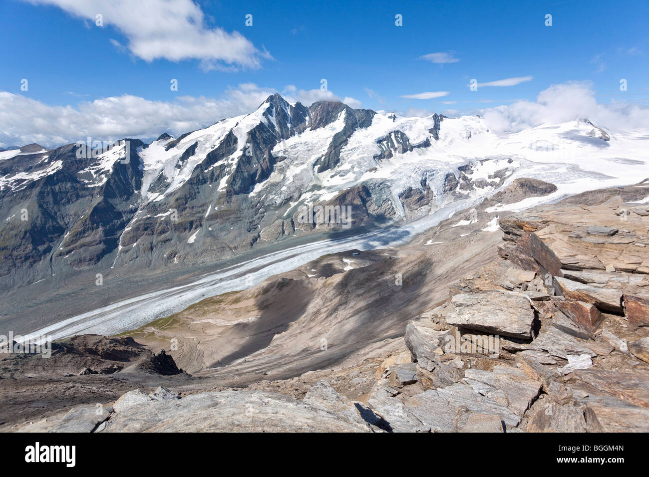 Blick auf Berge von der Glockner-Gruppe, Kärnten, Österreich, erhöhte Ansicht Stockfoto