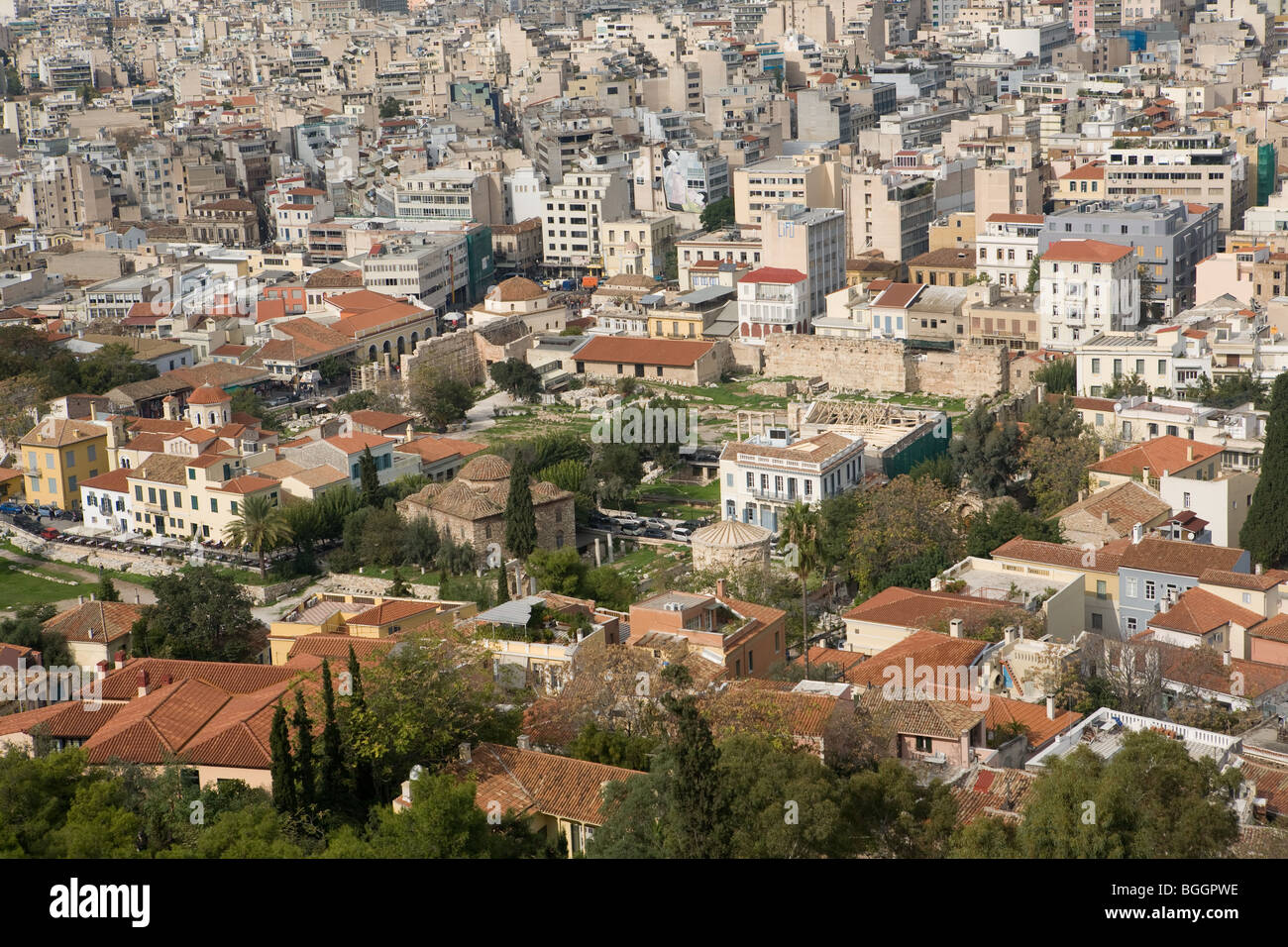 Monastiraki Athen Griechenland mit dem Turm der Winde die Fethiye Moschee Hadrian Bibliothek Pantanassa-Kirche Stockfoto