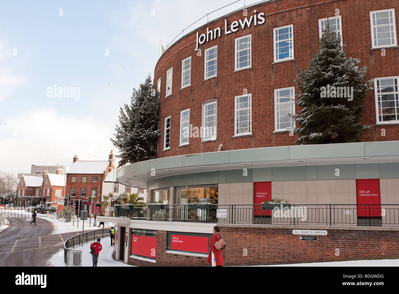 John Lewis Department Store - Januar-Umsatz um Norwich in dem Rekord Schneefall vom Januar 2010 Stockfoto