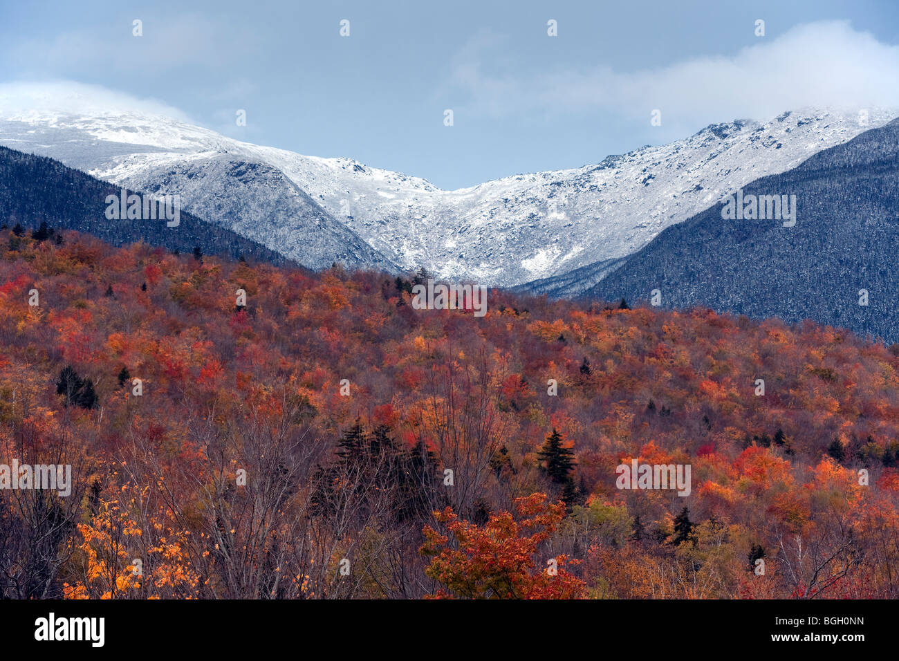 White Mountains von New Hampshire im Herbst mit Mt Washington im Hintergrund Stockfoto