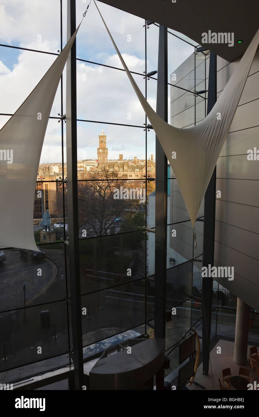 Blick vom National Media Museum in Richtung Rathaus, Bradford, West Yorkshire, England Stockfoto