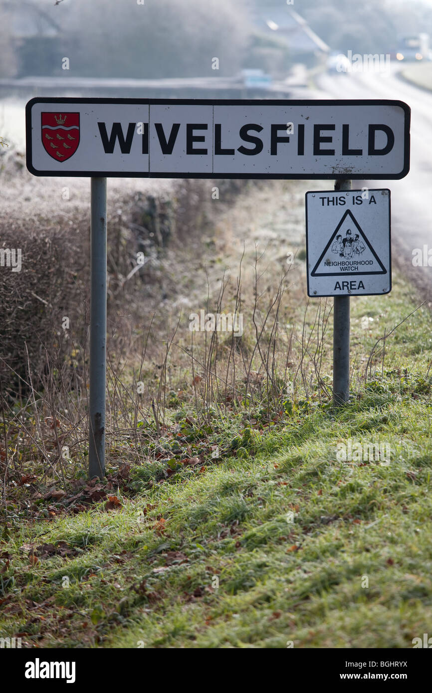 Die Straße betreten Grenze Schild Sie das Dorf oder die Pfarrkirche von Wivelsfield Stockfoto