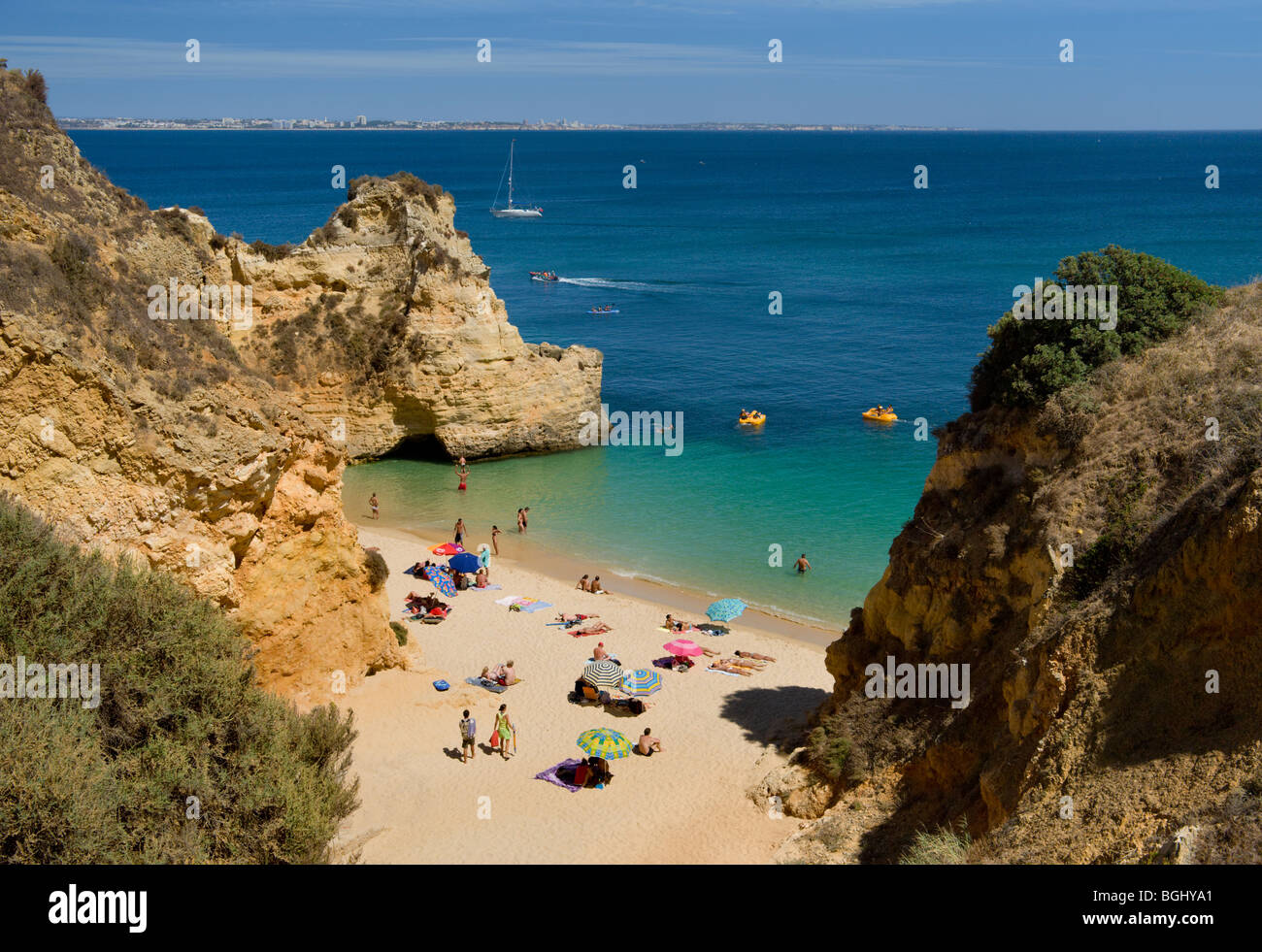 Portugal, Algarve, Lagos, Praia Pinhao-Strand, Stockfoto
