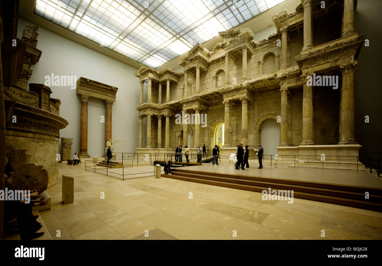 Milet Tor in Berlin Pergamon Museum Markt Roman wiederhergestellt 2009 1989 DDR Deutschland Unified positiv nach vorne Geschichte kalten Krieg e Stockfoto