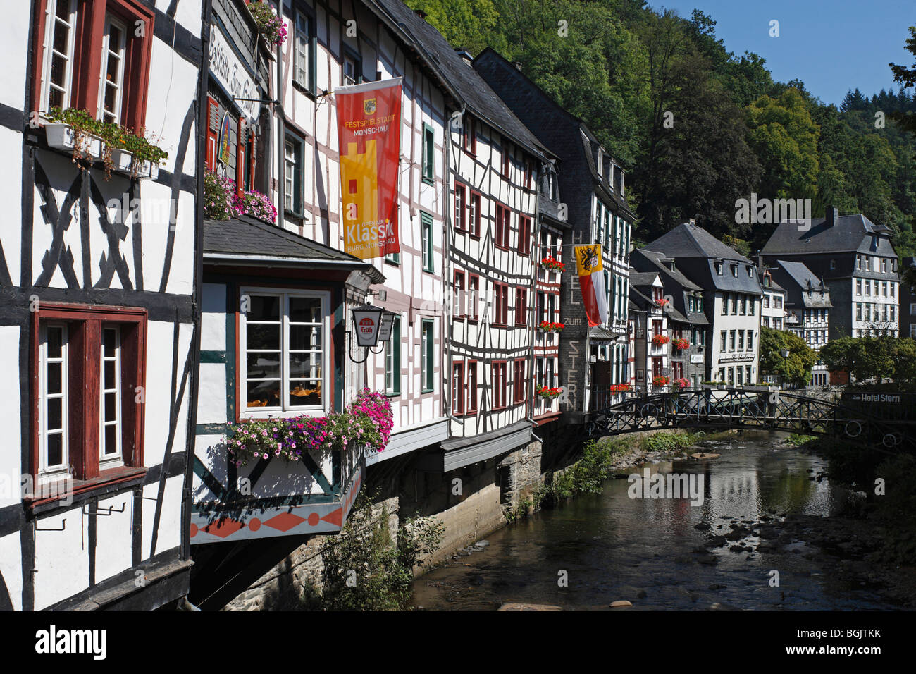 Monschau, Gassen, Blick Über Die Rur Stockfoto