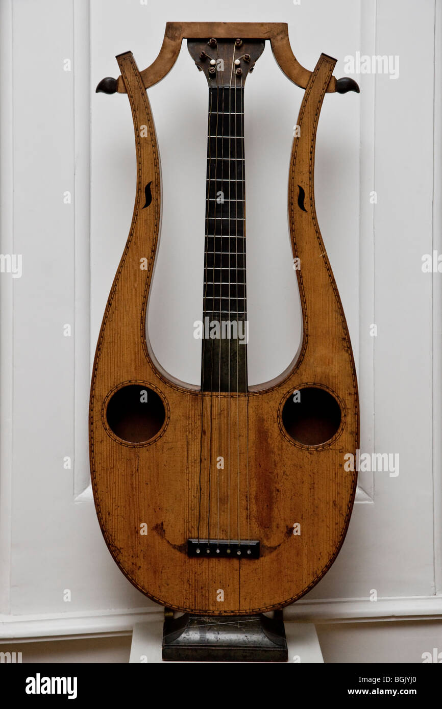Lyra-Gitarre aus dem 19. Jahrhundert Stockfoto