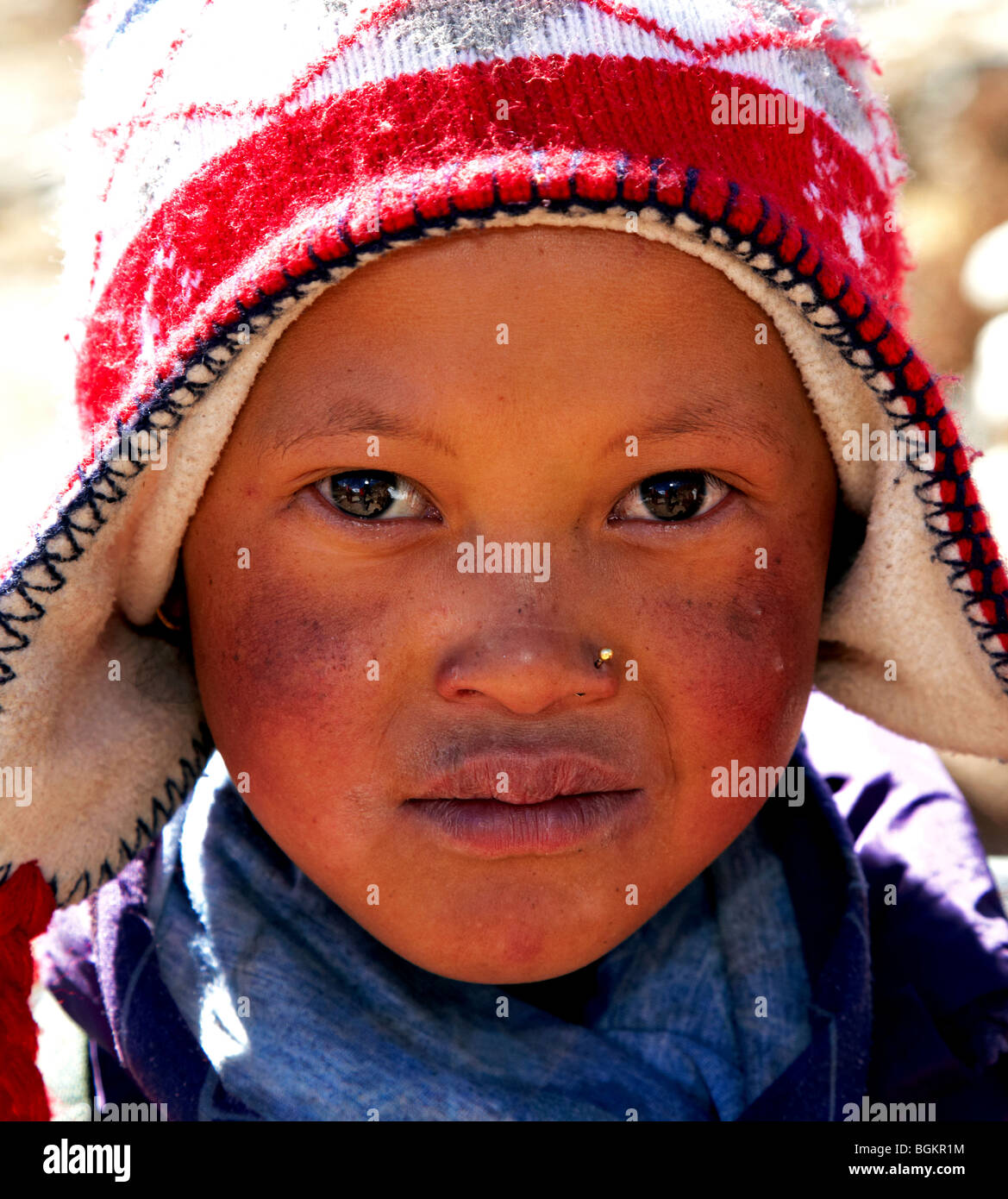 Junge Sherpa Junge in der Everest Region Himalaya Nepal Asien Stockfoto