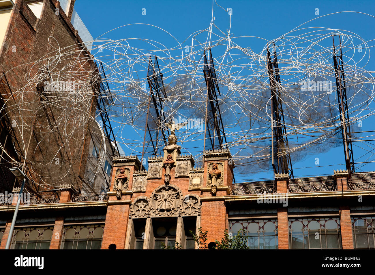 Barcelona - Spanisch-Art-Nouveau-Bewegung - Modernisme-Stil - The Tapies Stiftung - Stadtteil Eixample Stockfoto