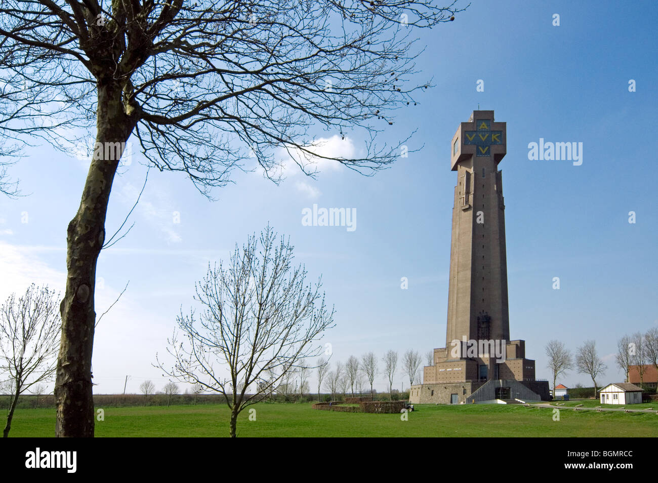 Der WW1-IJzertoren / Yser Tower, Erster Weltkrieg ein Denkmal in der Nähe von Diksmuide / Dixmude, West-Flandern, Belgien Stockfoto