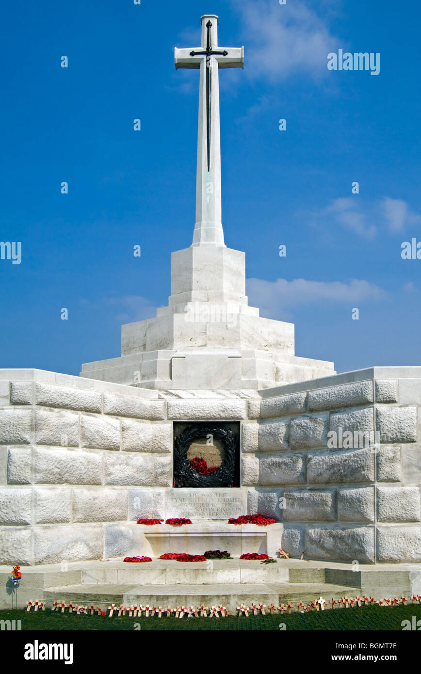 Das WWI-Kreuz des Opfers auf dem ersten Welt Krieg ein Tyne Cot Friedhof, Passendale / Passchendaele, West-Flandern, Belgien Stockfoto