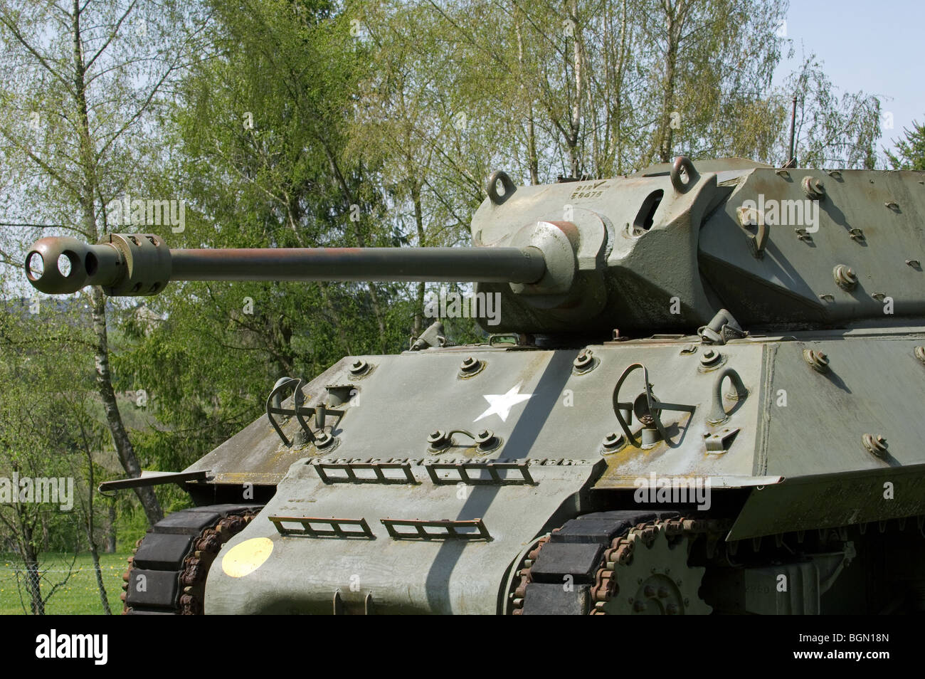 Amerikanische M10 Wolverine Jagdpanzer aus der Ardennenoffensive im Musée Bastogne Historical Center, Ardennen, Belgien Stockfoto