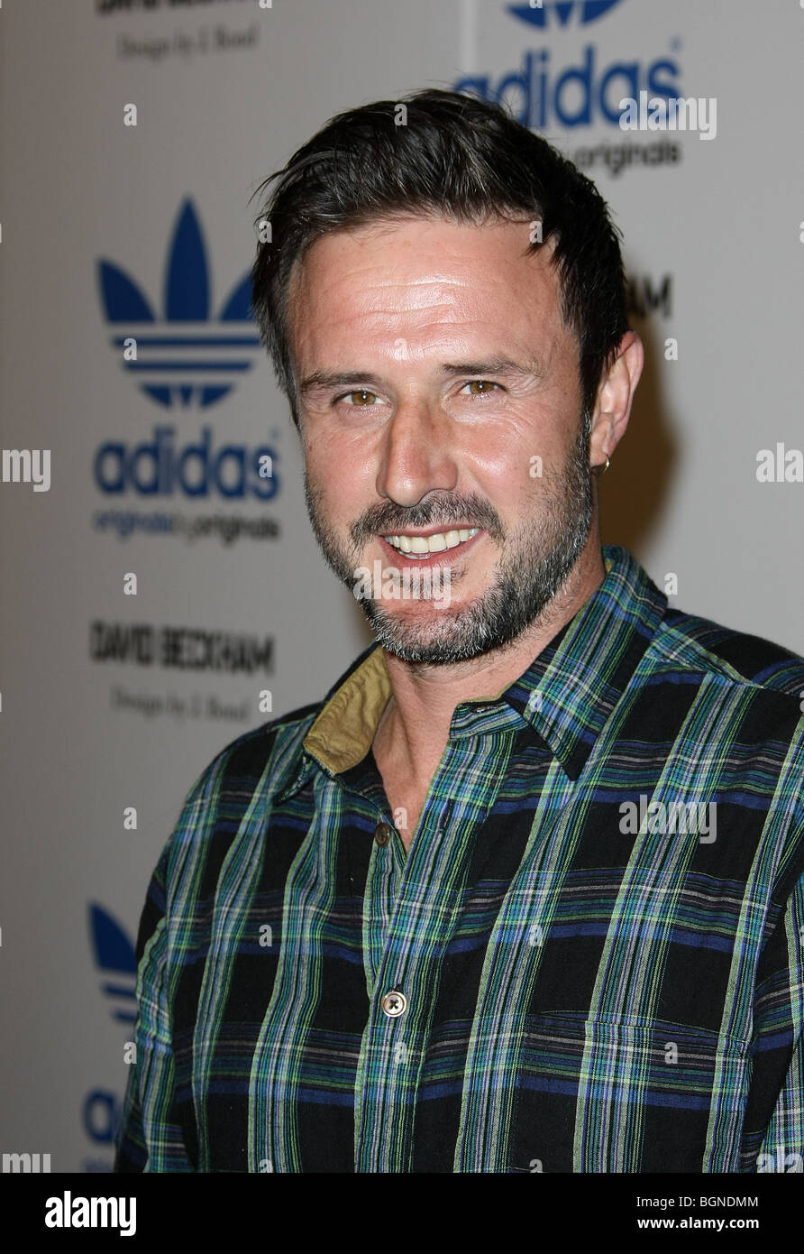 DAVID ARQUETTE DAVID BECKHAM & JAMES BOND feiern Start des ADIDAS ORIGINALS BY ORIGINALS Linie LOS ANGELES CA USA 30 Septemb Stockfoto