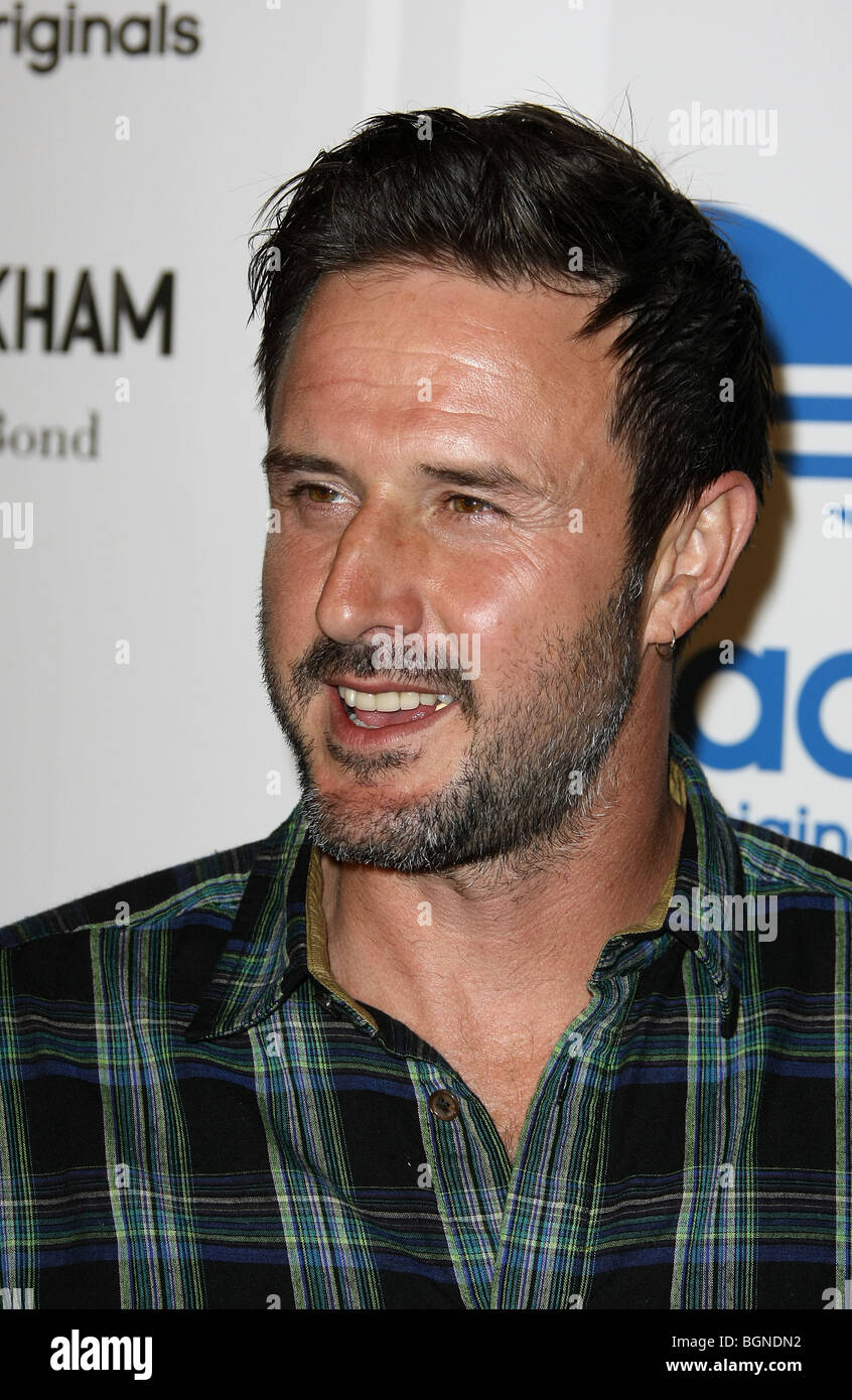 DAVID ARQUETTE DAVID BECKHAM & JAMES BOND feiern Start des ADIDAS ORIGINALS BY ORIGINALS Linie LOS ANGELES CA USA 30 Septemb Stockfoto