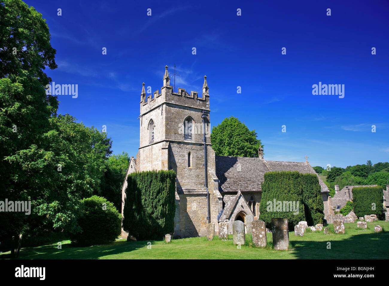 St Peters Pfarrei Kirche Upper Slaughter Dorf Gloucestershire Cotswolds England UK Stockfoto