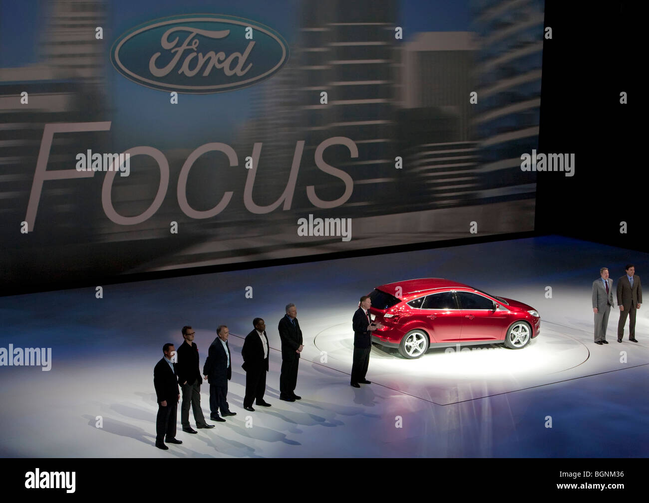 Ford-Führungskräfte stellen neue Ford Focus Stockfoto