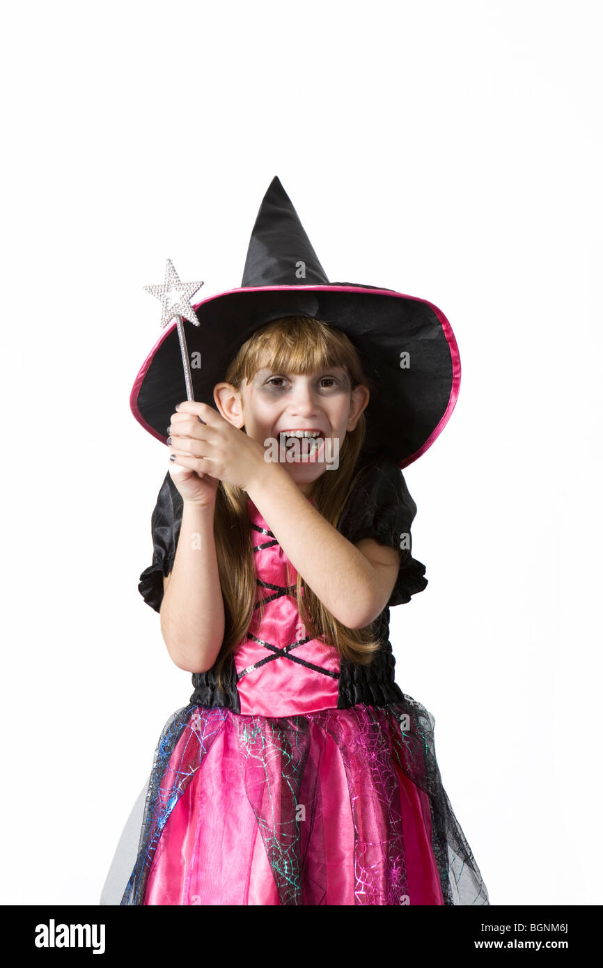 kleine süße Mädchen im Karneval Kostüm am Vorabend von Halloween Stockfoto