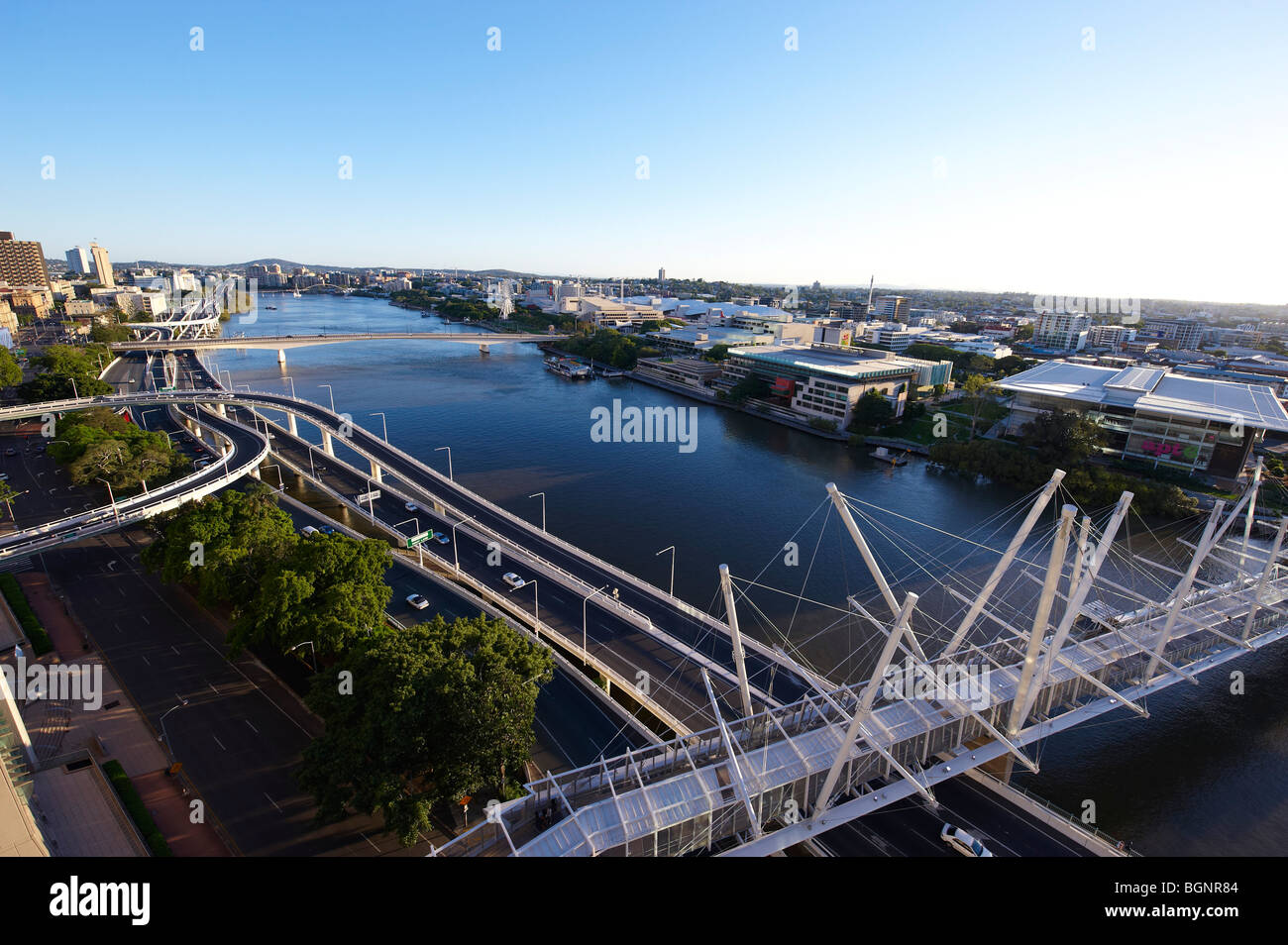 Kurilpa Brücke und North Quay Brisbane, Queensland, Australien Stockfoto