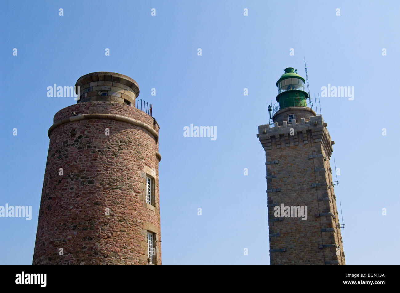 Alten und neuen Leuchtturm am Cap Fréhel, Côtes d ' Armor, Bretagne, Frankreich Stockfoto