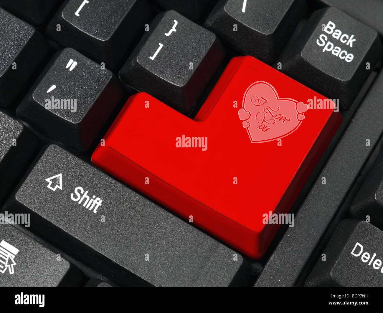 Nahaufnahme von roten enter-Taste mit Valentine Herz-Symbol Stockfoto