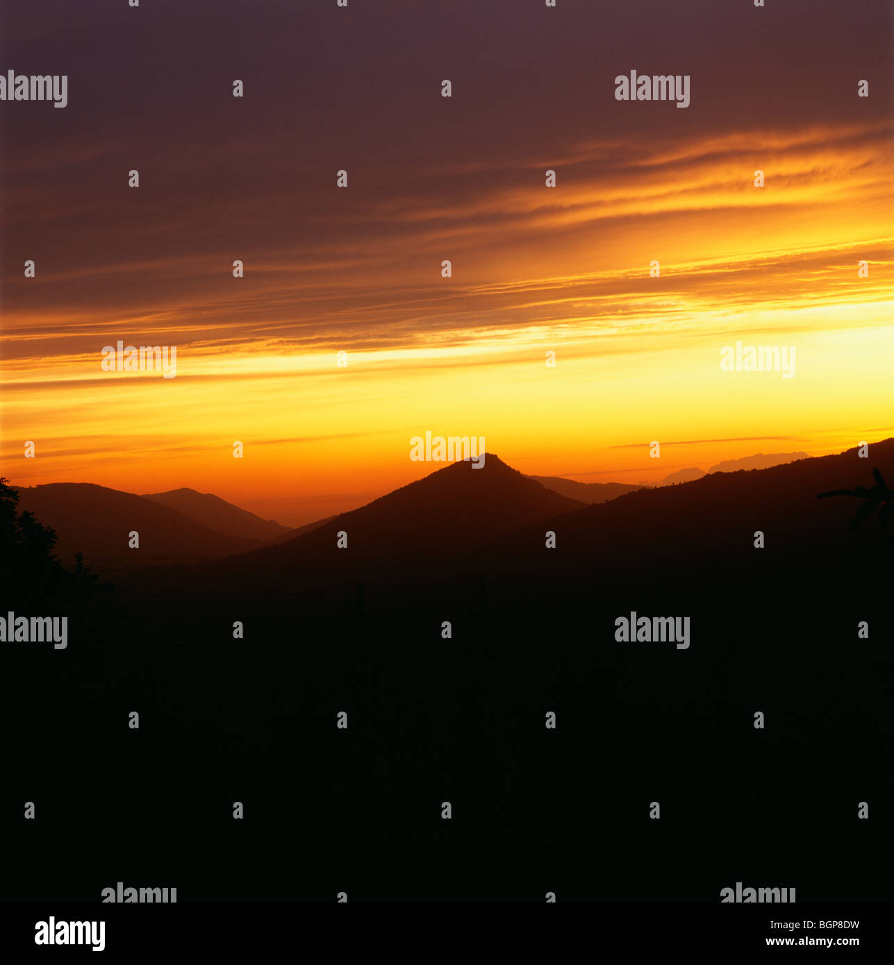Die Pyrenäen in den Sonnenuntergang, Frankreich. Stockfoto