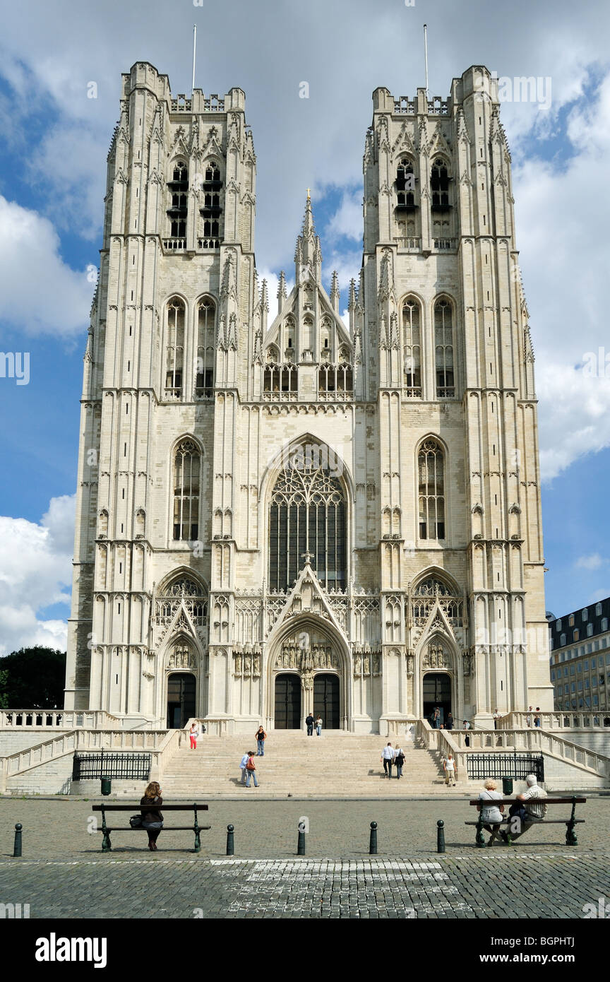 Die Saint-Gudule und St. Michael Kathedrale / Kathedraal van Sint-Michiel de Sint-Goedele, Brüssel, Belgien Stockfoto