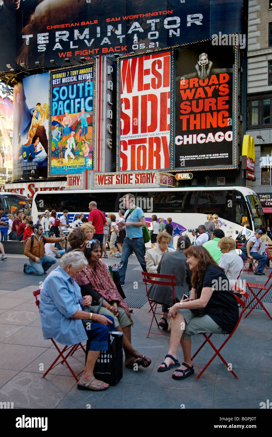 BROADWAY anzeigen für West Side Story, Südpazifik, Terminator und Chicago - NEW YORK, NEW YORK Stockfoto