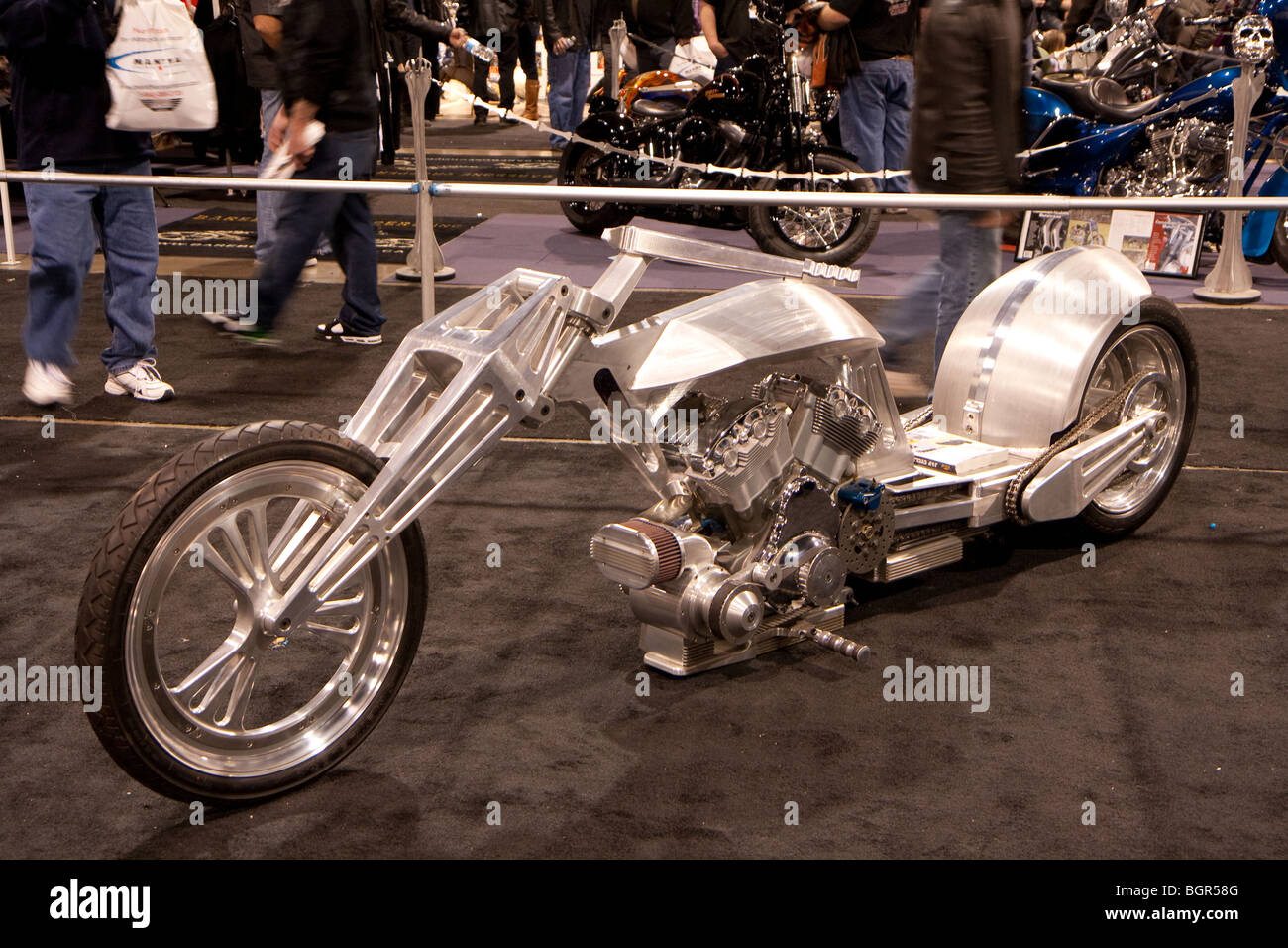 Ein Silber metallic speziell angefertigten Kreuzer auf dem display Stockfoto