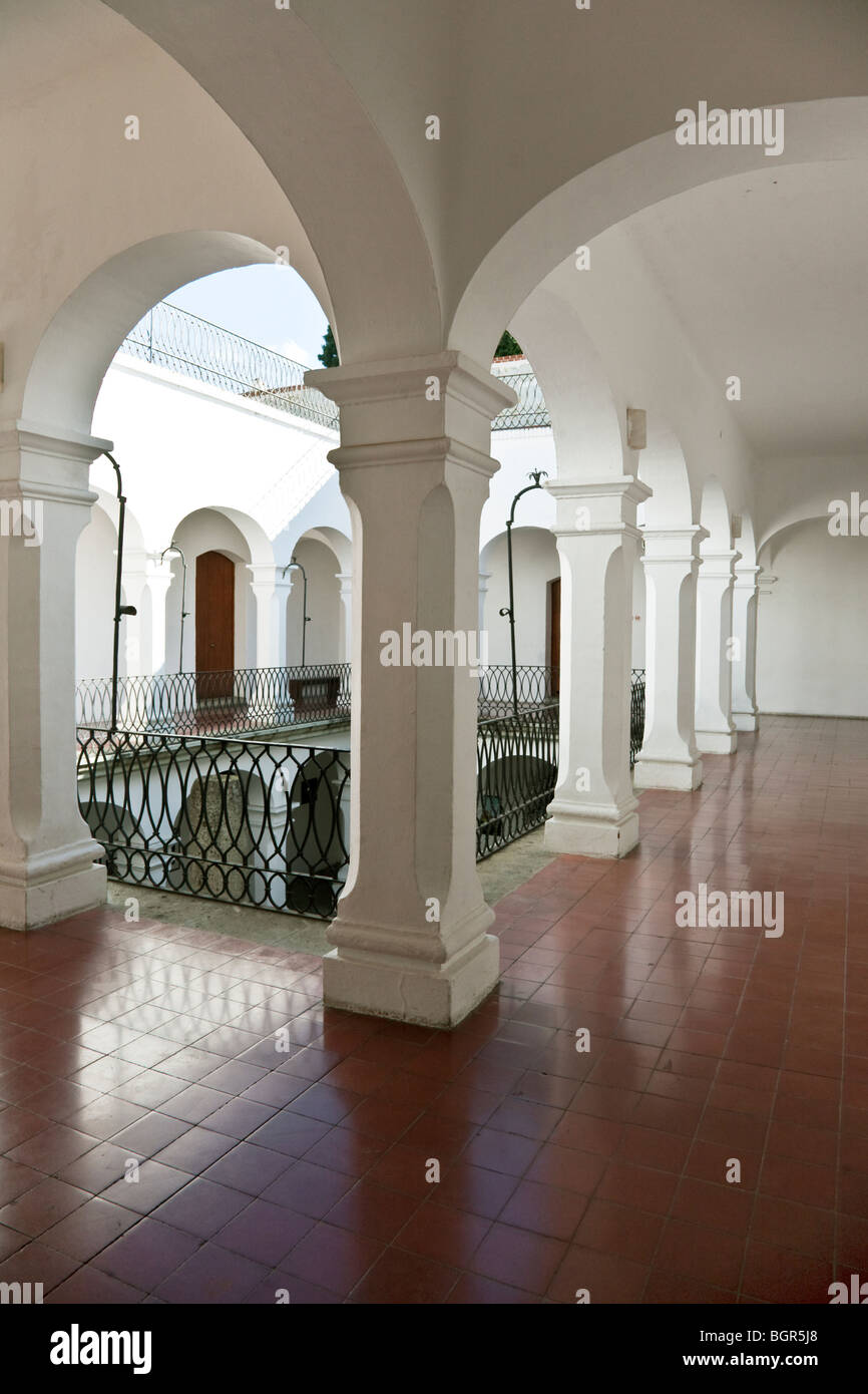 Ceiling Terracotta Stockfotos & Ceiling Terracotta Bilder - Alamy