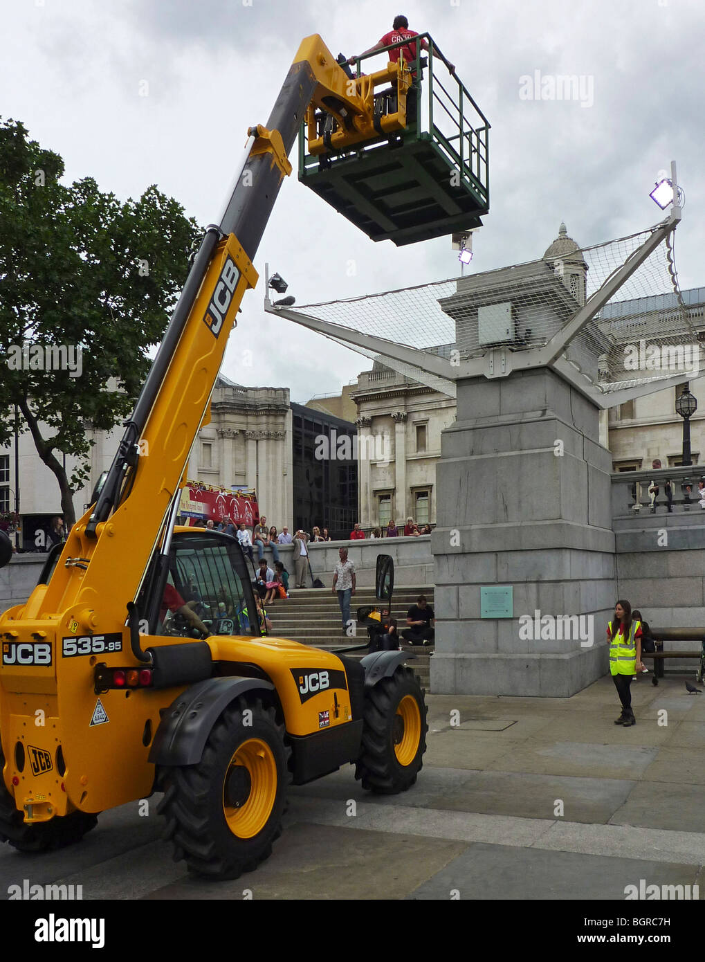 EINE UND ANDERE 4. SOCKEL, LONDON, VEREINIGTES KÖNIGREICH, ANTONY GORMLEY (KÜNSTLER) Stockfoto