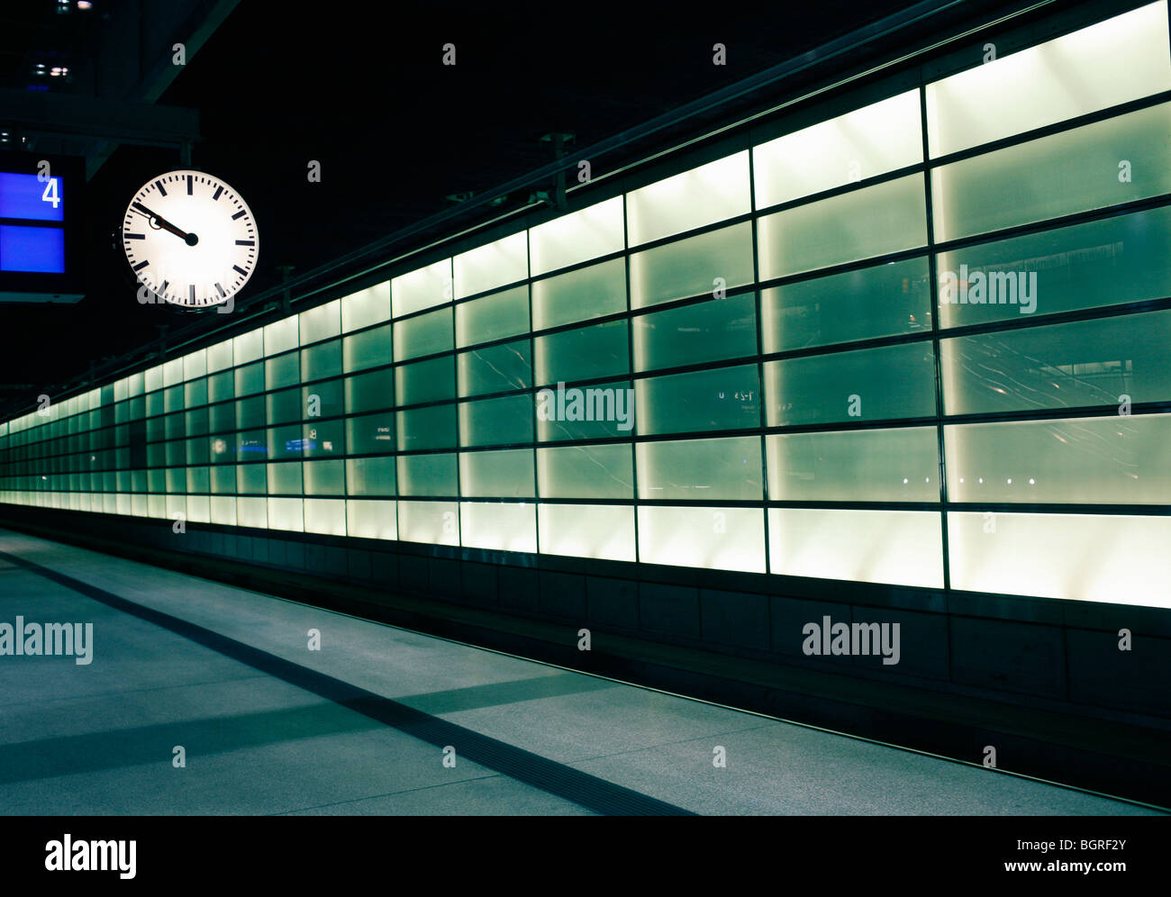 Eine leere Plattform, Berlin, Deutschland. Stockfoto