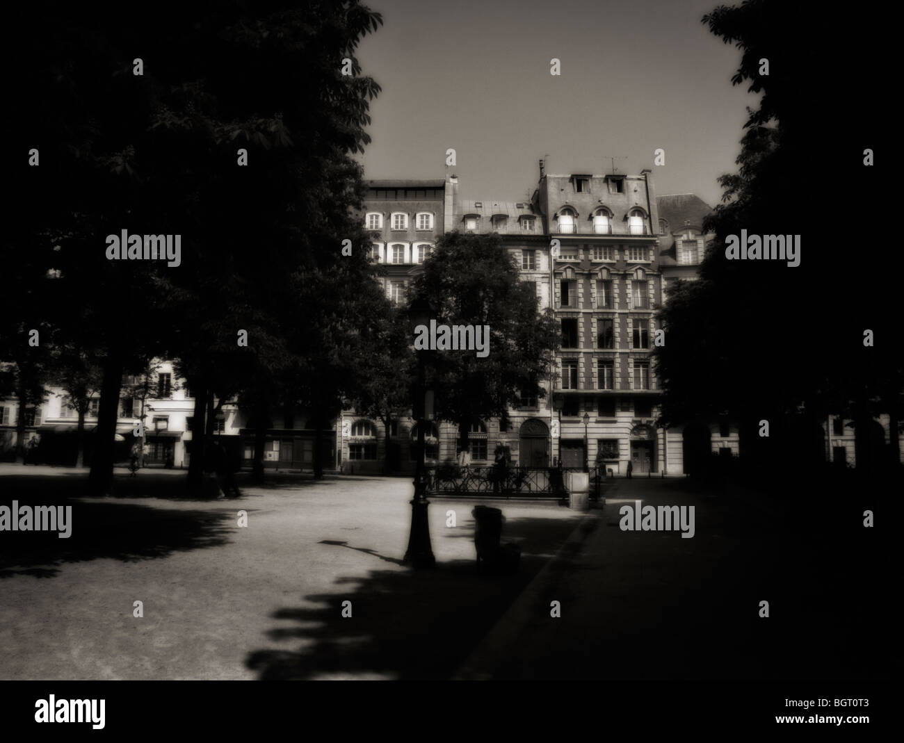 Place Dauphine (1609 als Teil des frühen städtebauliche Projekte von Henry IV geplant). Île De La Cité. Paris. Frankreich Stockfoto