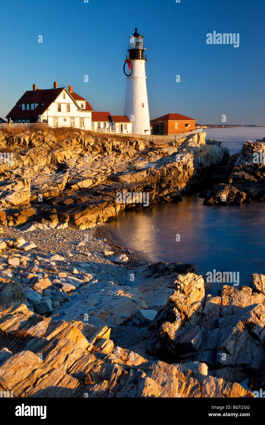 Ein Winter-Morgendämmerung am Portland Head Lighthouse, Portland Maine USA Stockfoto