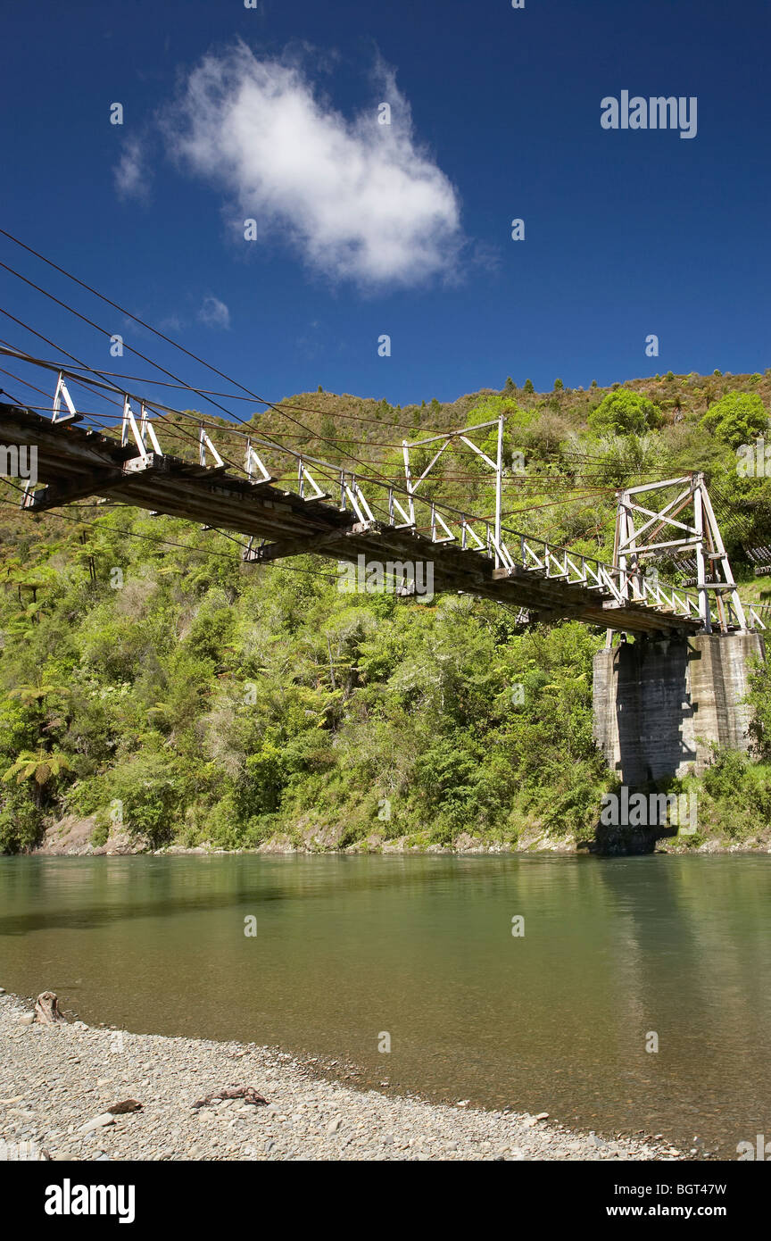 Waioeka Gorge, Bay of Plenty, historische Tauranga Brücke und Waioeka River, North Island, Neuseeland Stockfoto