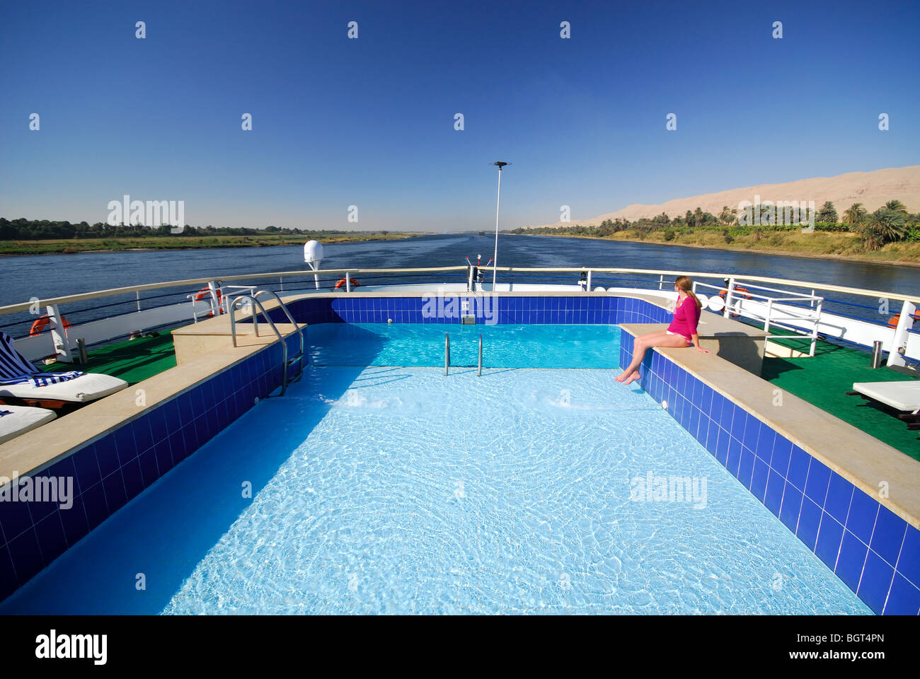 NIL, OBERÄGYPTEN. Kreuzfahrt im Stil von Assuan nach Luxor auf der MV Viking Princess. 2009. Stockfoto