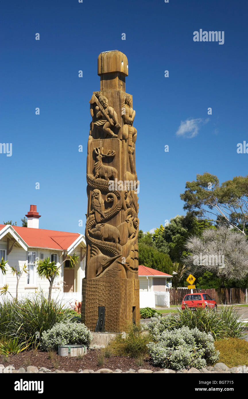 Maori Carving und Gerichtshaus, Opotiki, Bay of Plenty, Nordinsel, Neuseeland Stockfoto