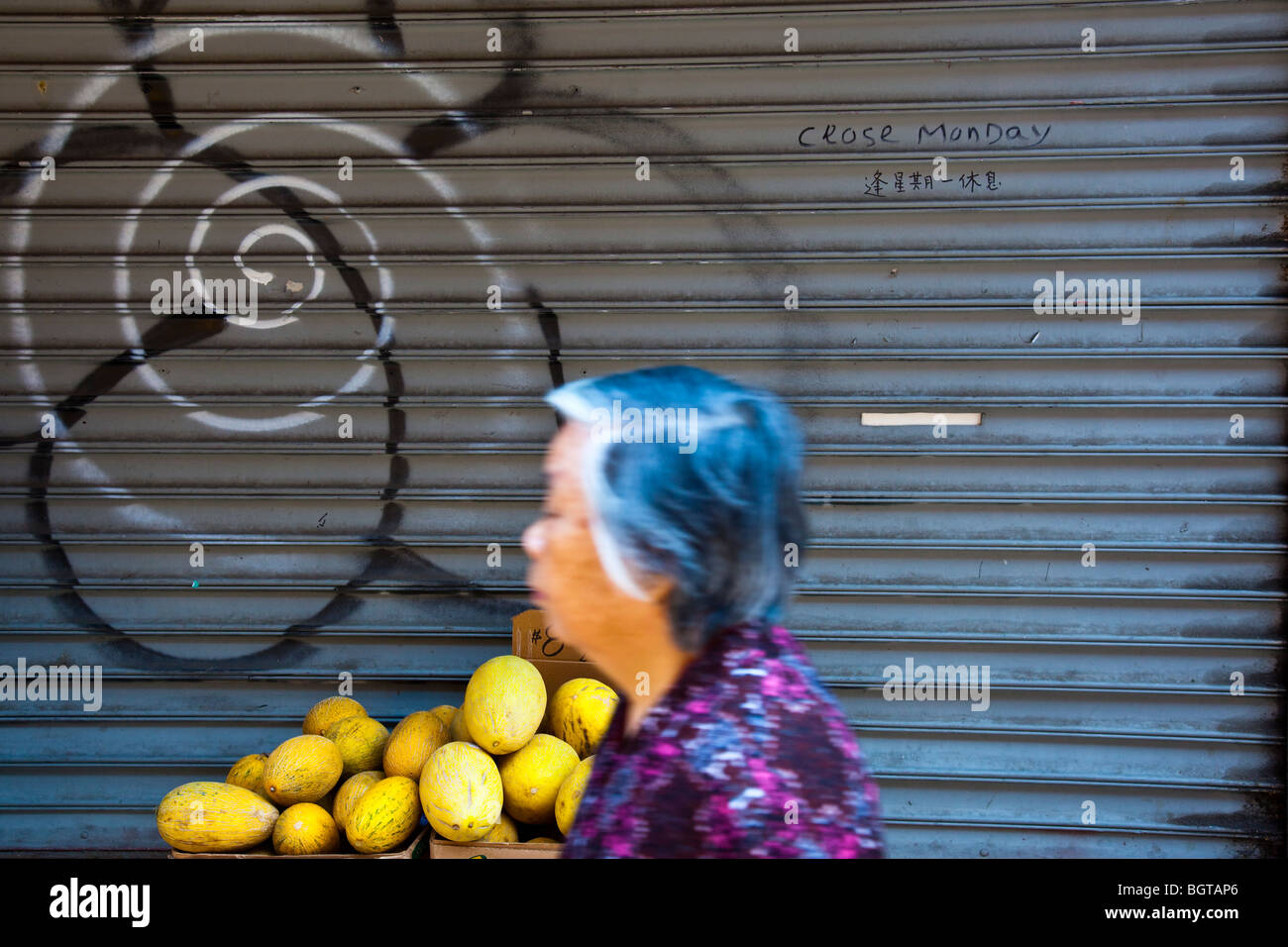 Crose Montag, geschlossen Schild in Chinatown, Manhattan, New York City Stockfoto