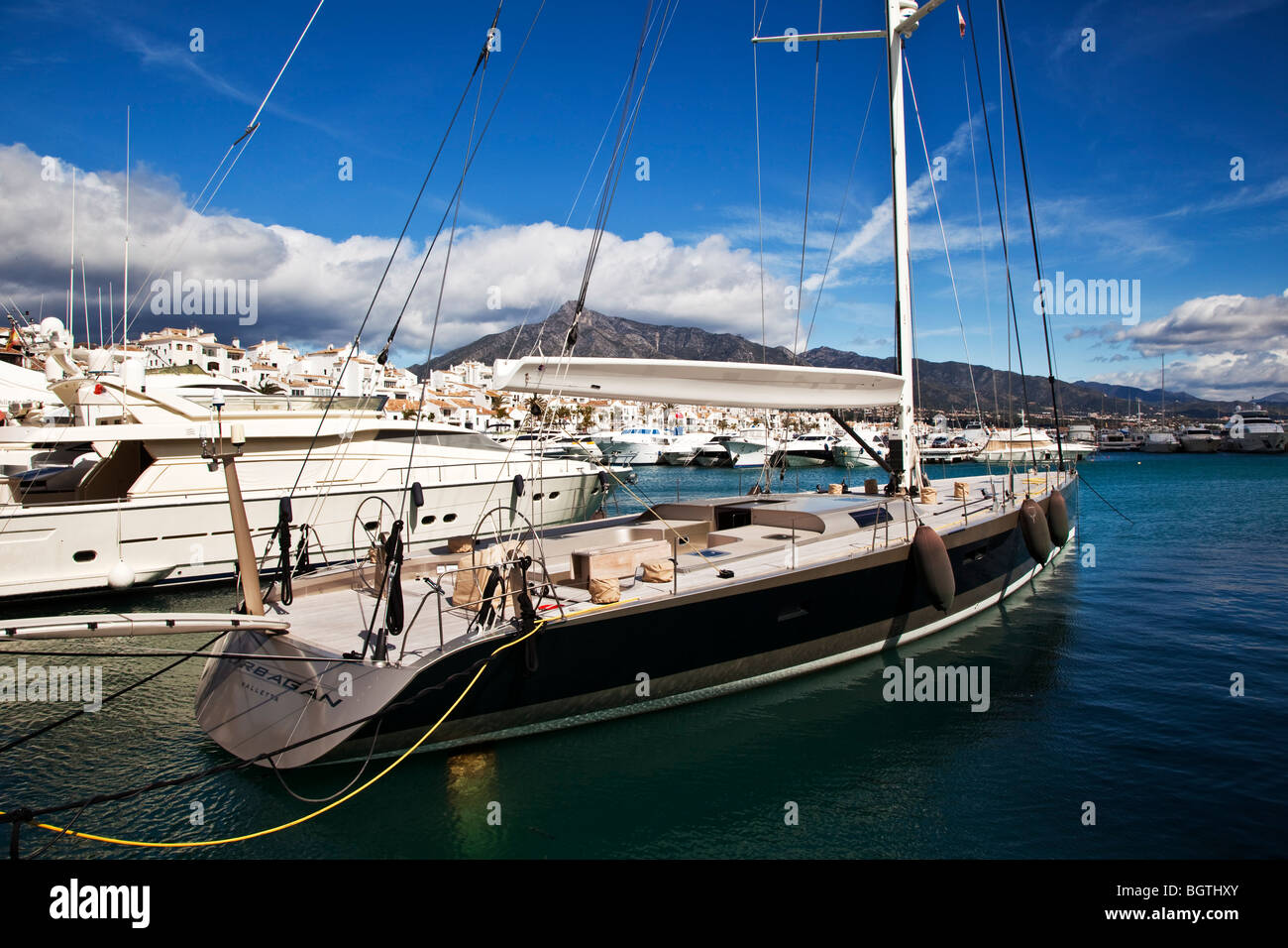 Marina, Puerto Banus, Andalusien, Provinz Malaga, Spanien Stockfoto
