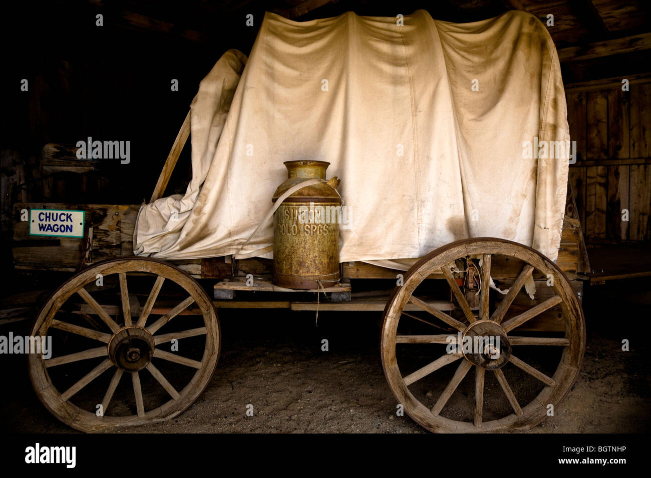 Überdachte Planwagen bei South Park City-Bergbau-Museum. eine rekonstruierte Bergbaustadt, Fairfield, Colorado USA Stockfoto