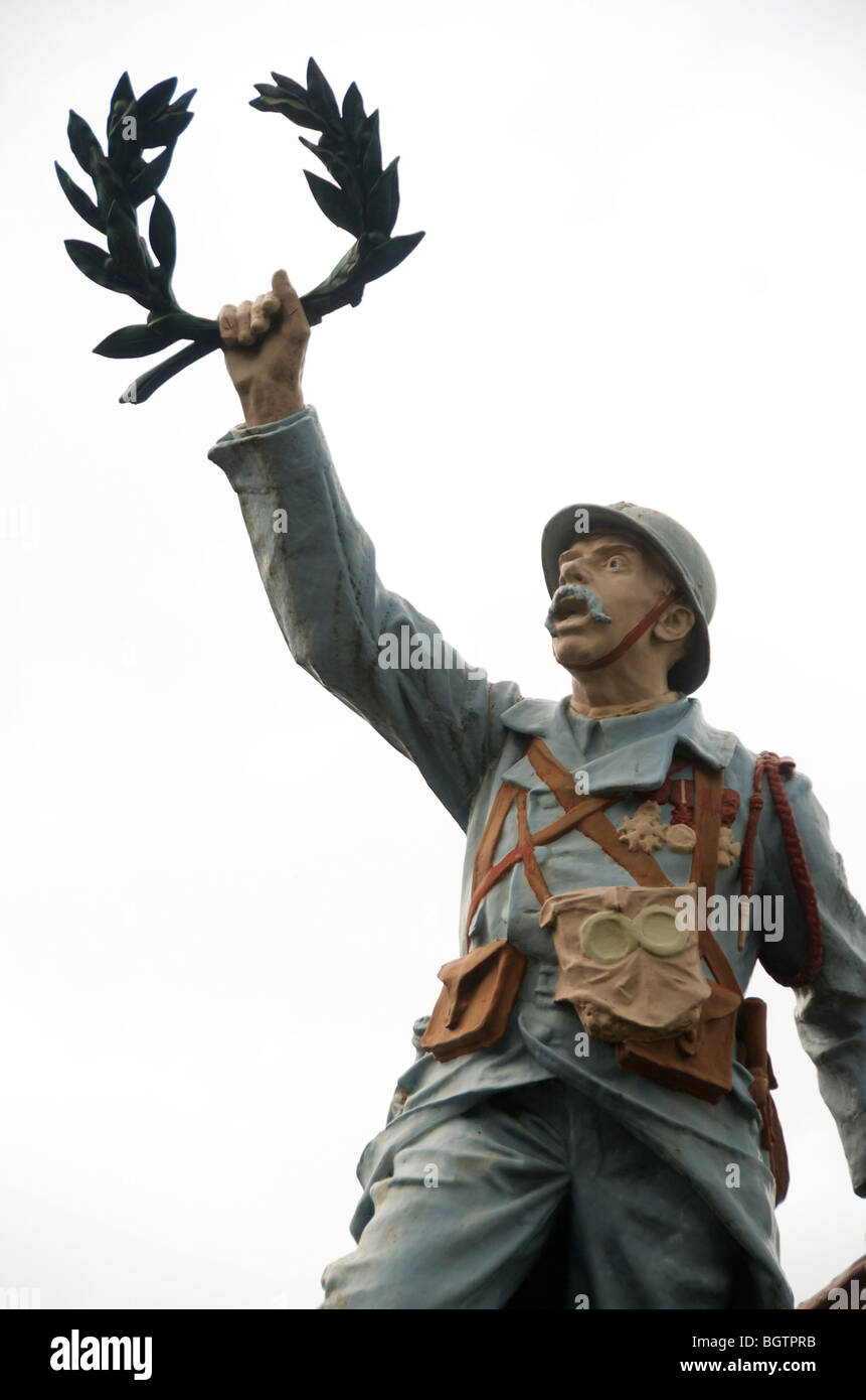 Denkmal des ersten Weltkrieges in ein französisches Dorf Stockfoto