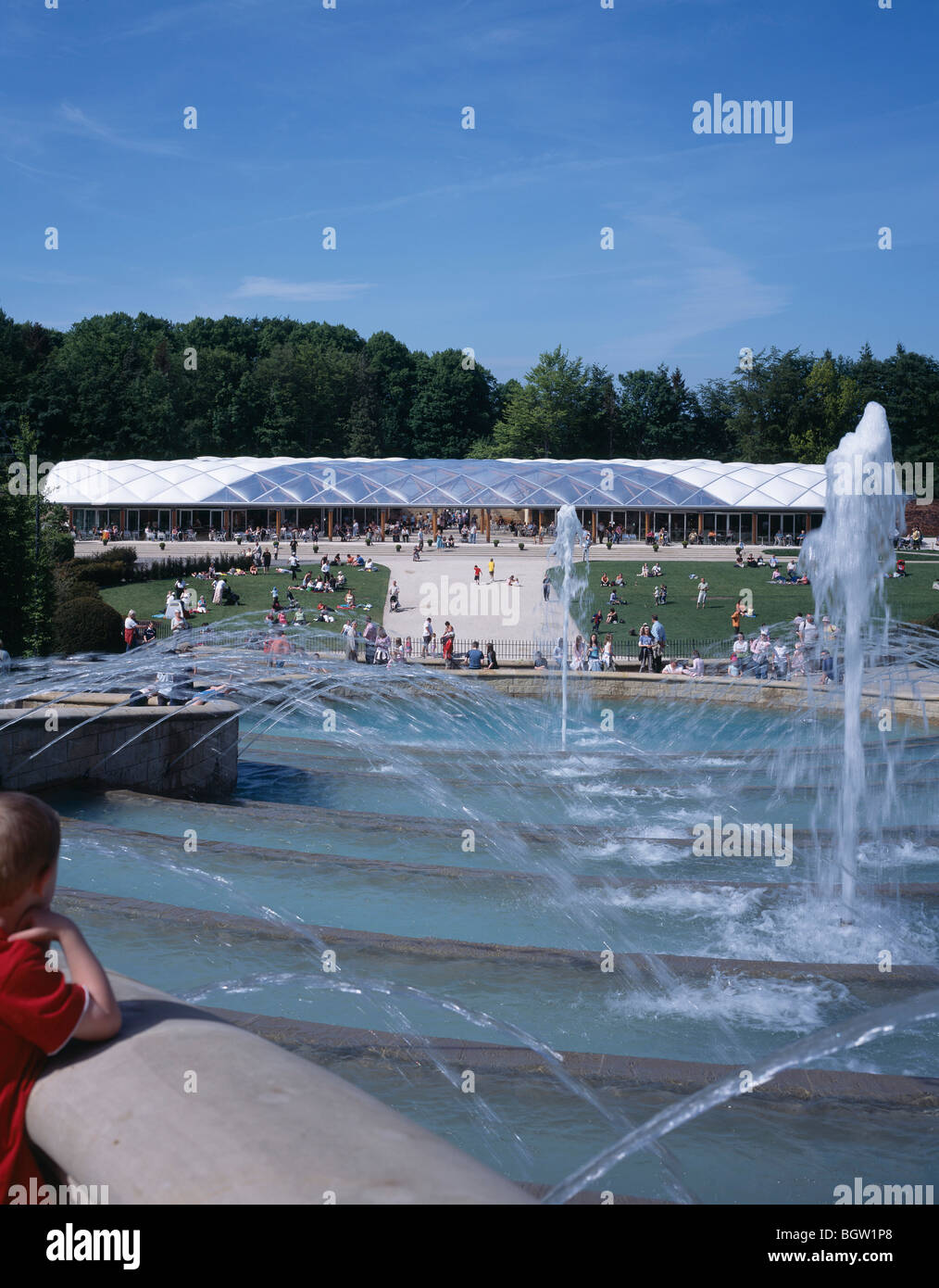 ALNWICK GARTENPAVILLON, ALNWICK, VEREINIGTES KÖNIGREICH, HOPKINS ARCHITECTS Stockfoto