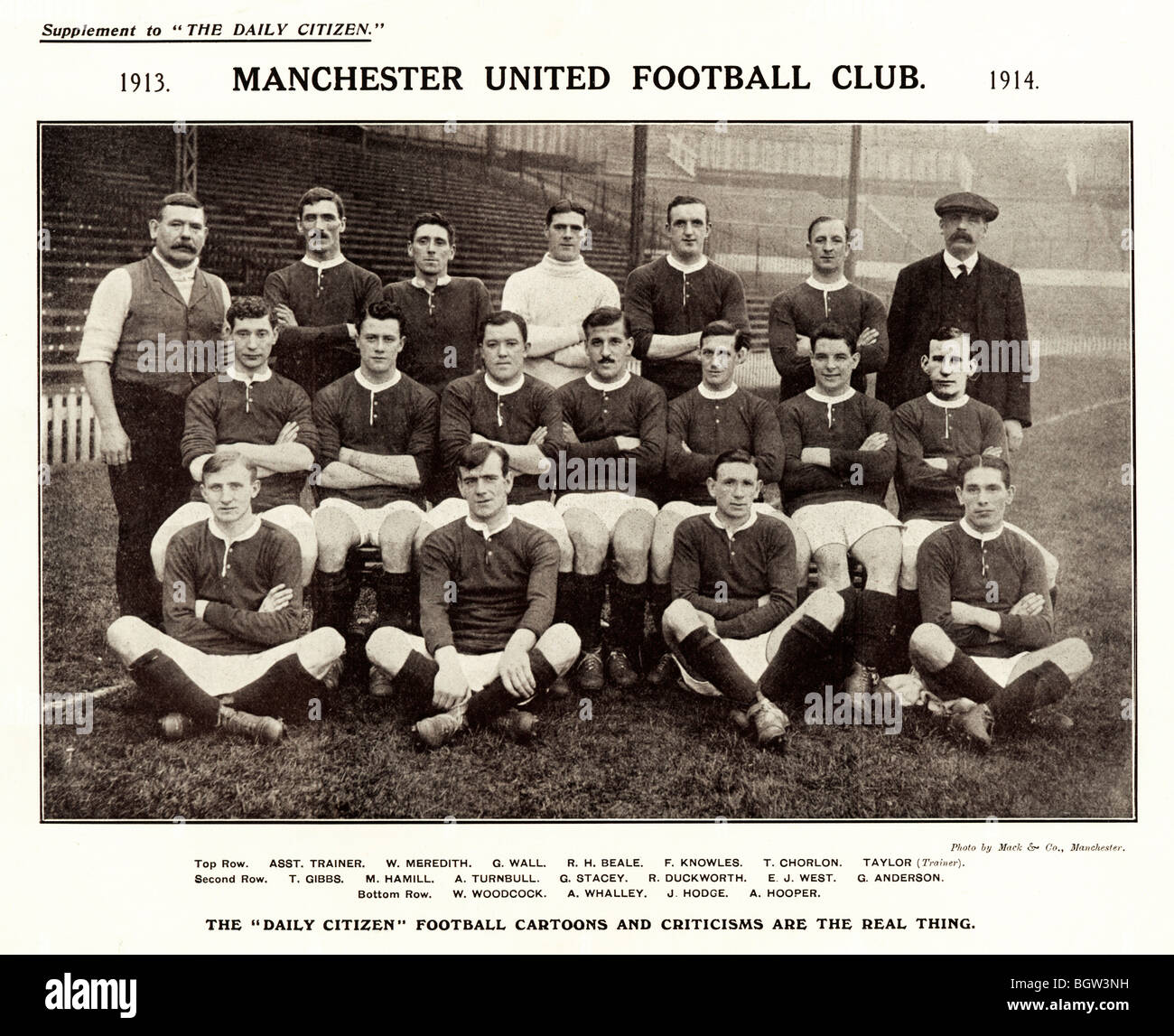 Manchester United, 1913 Mannschaftsfoto zu Beginn der Saison, mit Billy Meredith, die Welsh Wizard, hinten auf der linken Seite Stockfoto