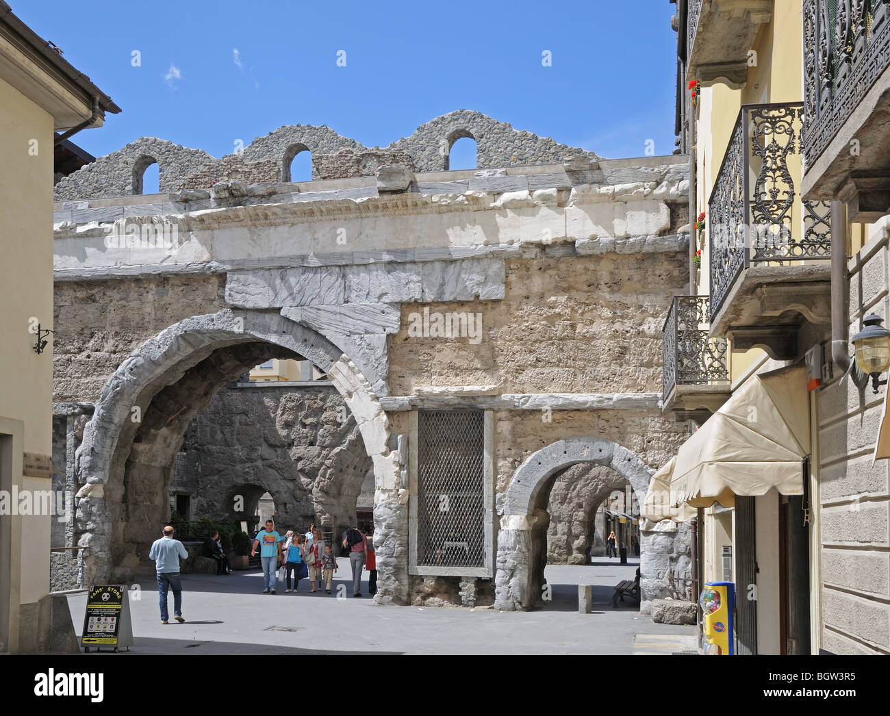 Roman Porta Praetoria Stockfotos und -bilder Kaufen - Alamy