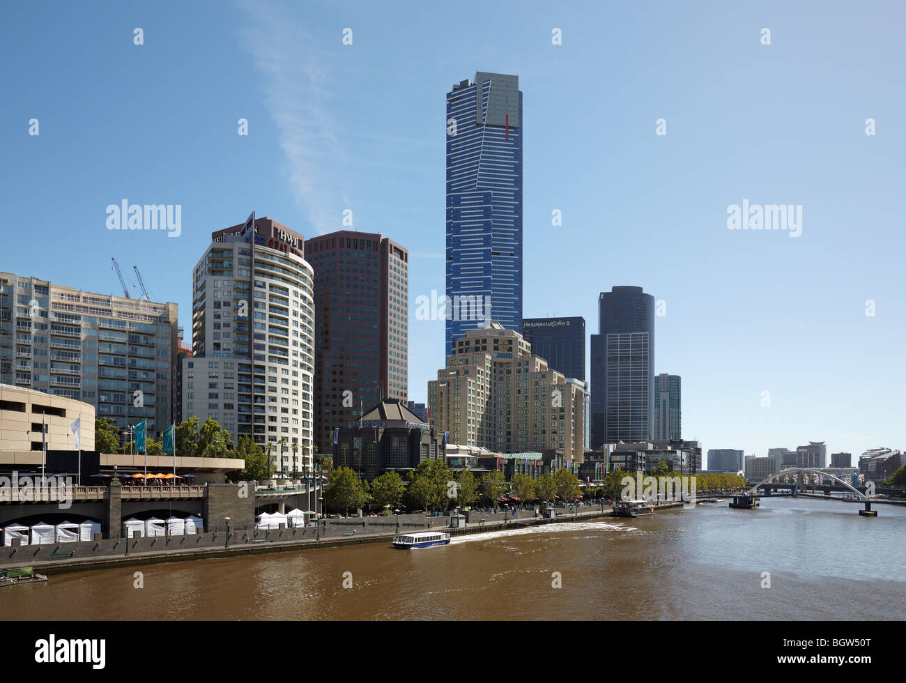 Die Southbank Promenade und Eureka Tower, Melbourne, Victoria, Australien Stockfoto