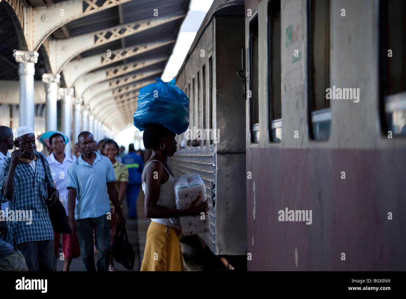 im Inneren der Maputo-Bahnhof, Mosambik Stockfoto