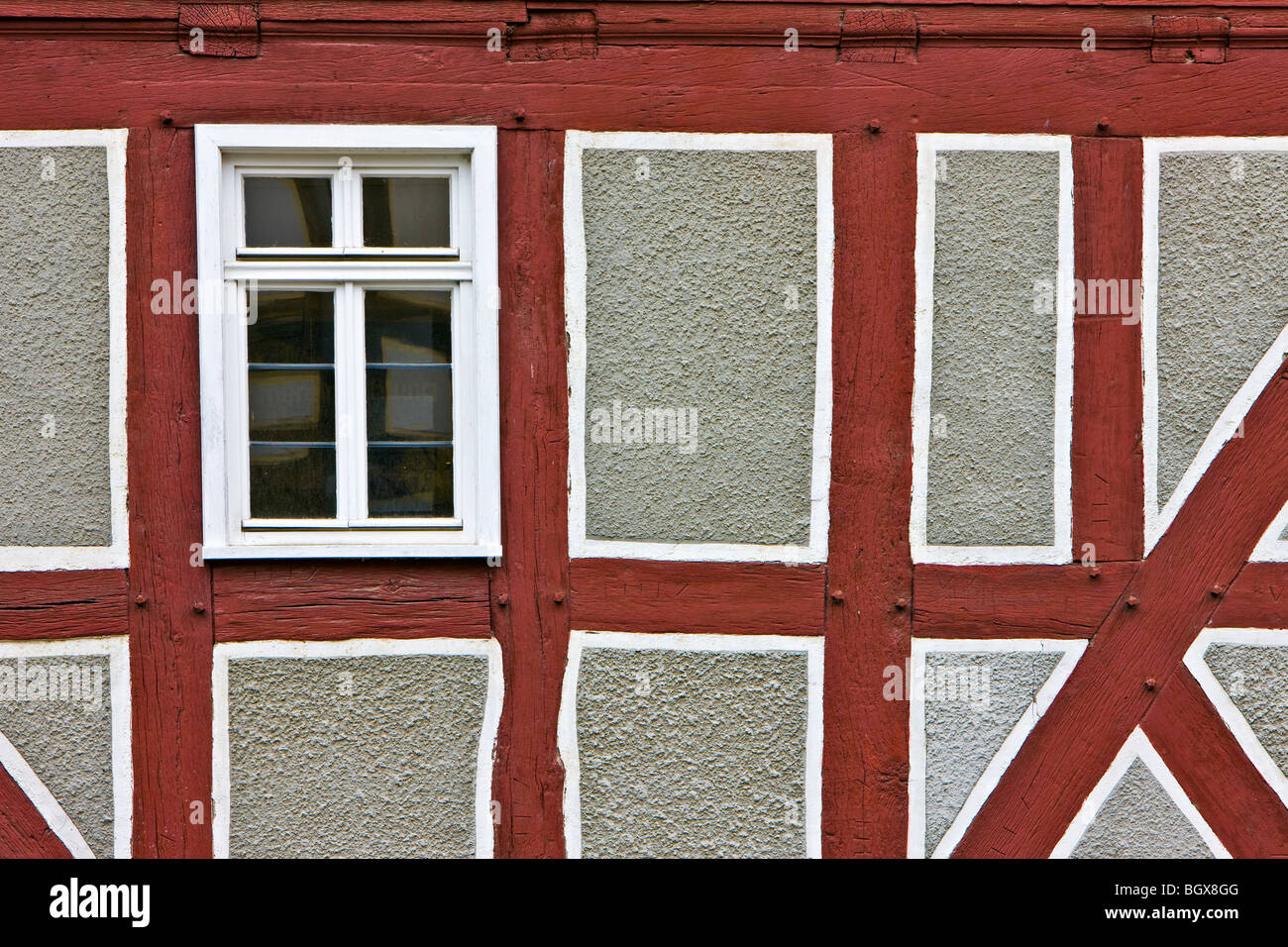 Fenstern und Design Detail eines Fachwerkhauses im Hessenpark (Freilichtmuseum), Neu-Anspach, Hessen, Deutschland, Eur ausgestellt Stockfoto