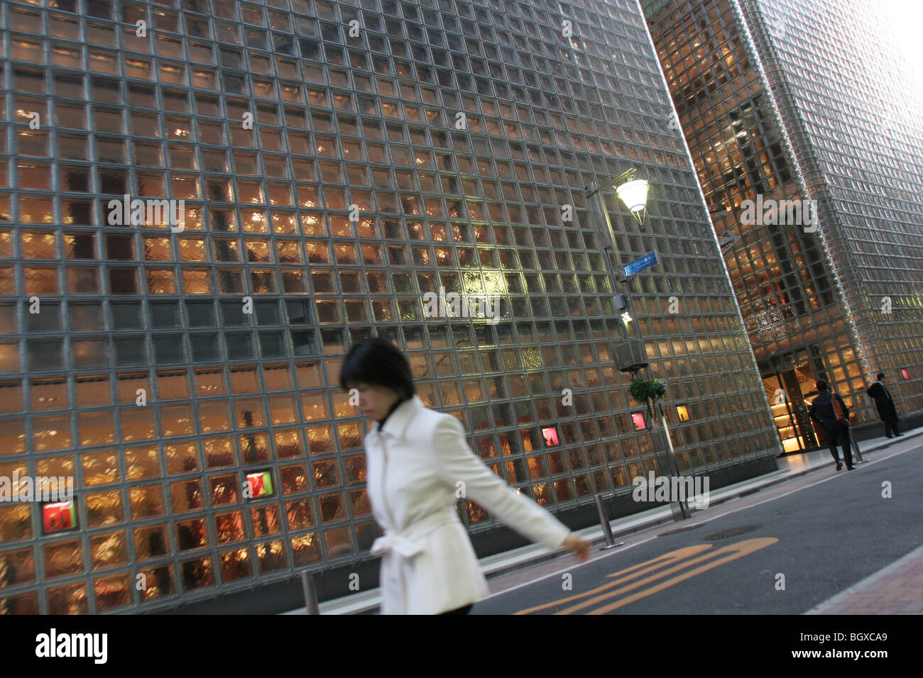 Hermes Modeboutique, entworfen von Renzo Piano, im Stadtteil Ginza, Tokio, Japan, Montag, 19. Februar 2007. Stockfoto